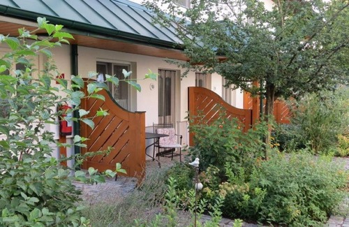 Morbisch am See Cottage | Gartenpension Fischl - Doppelzimmer mit Dusche, WC