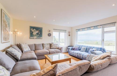 Dinas Cross House | Garth - a family home by the sea