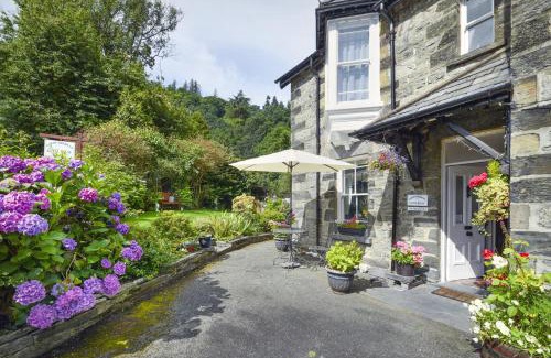 Betws-Y-Coed House | Garth Dderwen