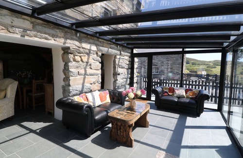 Porthmadog Cottage | Garth Morthin The Farmhouse