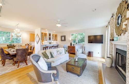 Miller Beach House | Gary Vacation Rental < 1 Mi to Indiana Dunes NP!