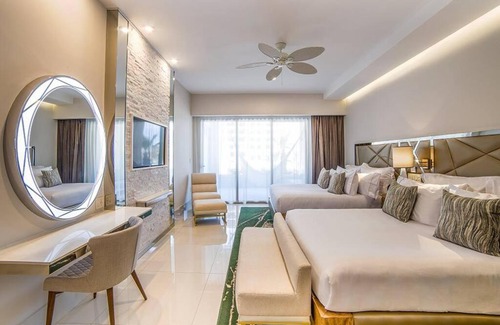 San Jose del Cabo House | Garza Blanca Cabo Jr. Suite