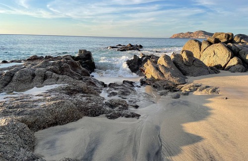 El Tezal Resort | GARZA BLANCA LOS CABOS THREE BEDROOM OCEANFRONT FOR WINTER HOLIDAY