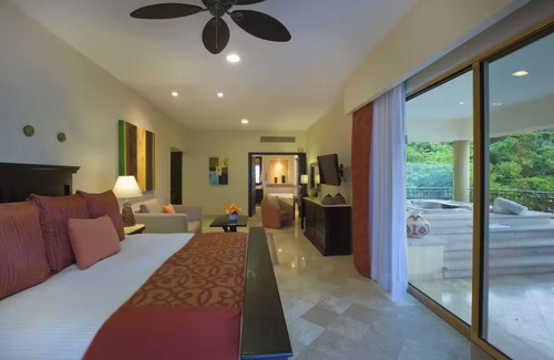 South Shore Hotel Area Resort | Garza Blanca Preserve: Three Bedroom Mountain Panorama Suite