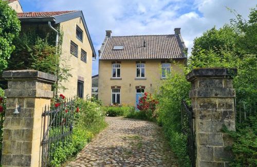 Municipality of Valkenburg aan de Geul Apartment | Gastenverblijf 'De Mergelheuvel', Zuid-limburg