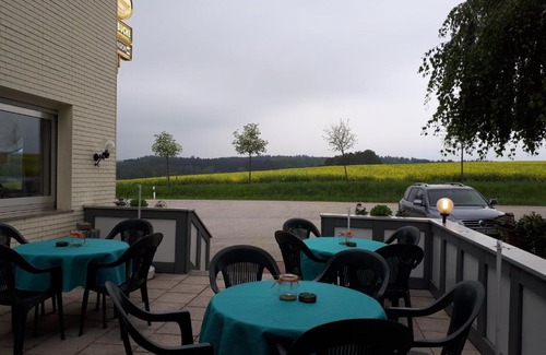 Mittelstrimmig House | Gasthaus Pension Zur Buche