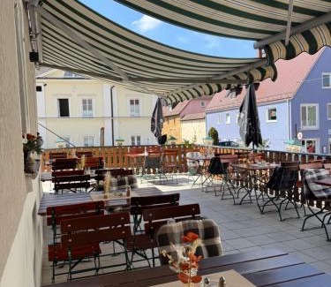 Weissenburg in Bayern Hotel | Gasthaus Zum Schiffla