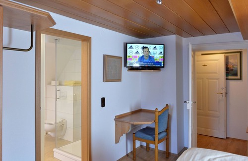 Rothenburg ob der Tauber House | Gasthof Hotel Bezold