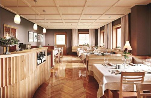 Bizau House | Gasthof Taube