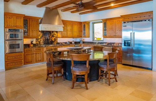 Cabo San Lucas House | Gated Beach Front,Daily Housekeeping,Breakfast Service,Backyard OasisHot TubPool