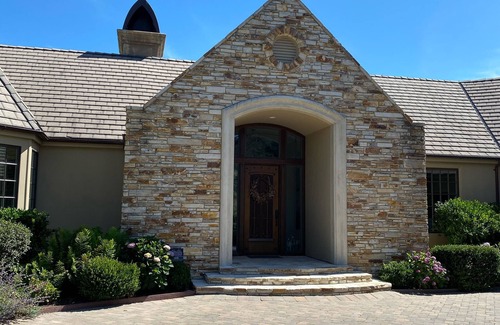 Carmel Valley House | Gated Carmel Valley Estate with Sunshine and Sweeping Valley Views