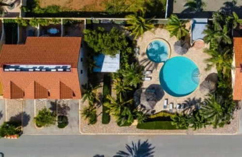 Gold Coast Apartment | Gated Community Close to Famous Beaches