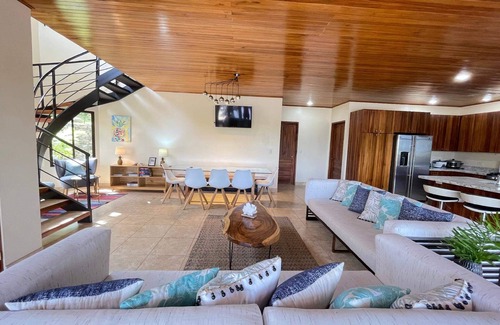 Ojochal House | Gated Community, Privacy, Great Mountain Views