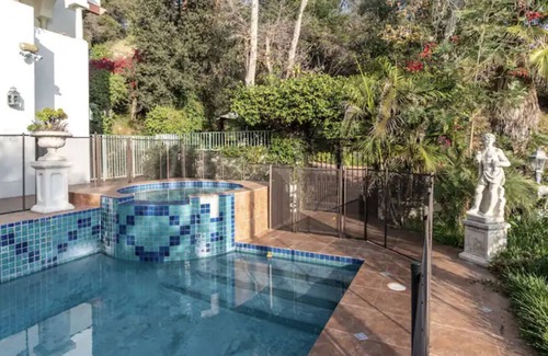 Mount Wilson House | Gated Guest Place(private entrance)1 free parking