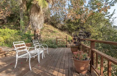 Mount Wilson House | Gated Guest Place(private entrance)1 free parking
