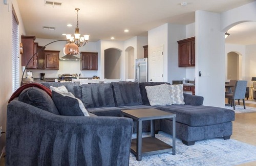 South Mountain House | Gated house near South Mtn, pool heater, BBQ