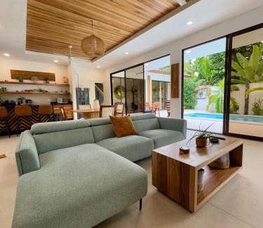 Puerto Viejo de Talamanca Villa | Gated luxury villa Bodhi 5 min walk to the beach