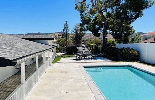 Thousand Oaks Villa | Gated villa with large size pool and open area