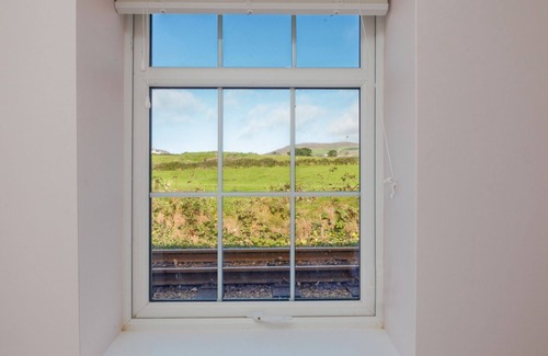 Port St Mary Cottage | Gatekeeper's Cottage - a holiday cottage that sleeps 4 guests in 2 bedrooms