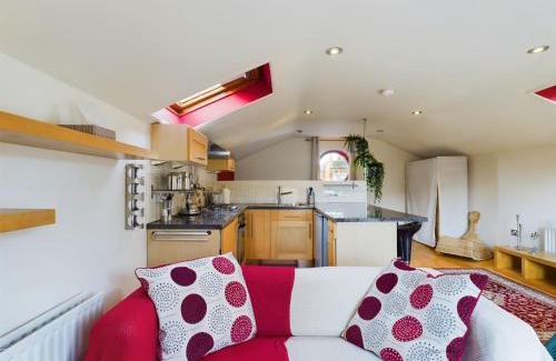 Belfast Apartment | Gatelodge Studio, Ballyhackamore