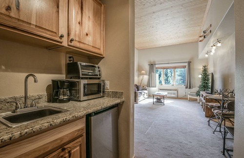Mountain House Condo | Gateway Lodge 5062