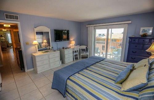 Fort Myers Beach Apartment | Gateway Villas 399