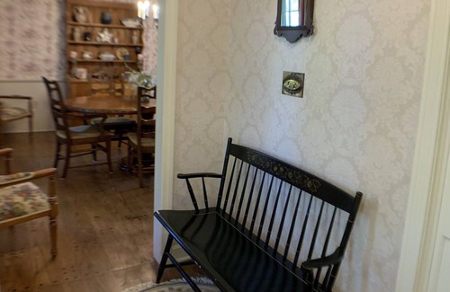 Watertown House | Gather your family at this country estate