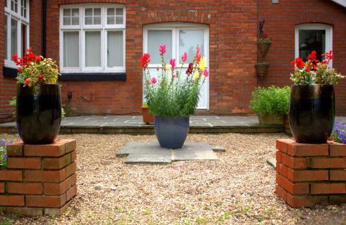Horley House | Gatwick Turret Guest House