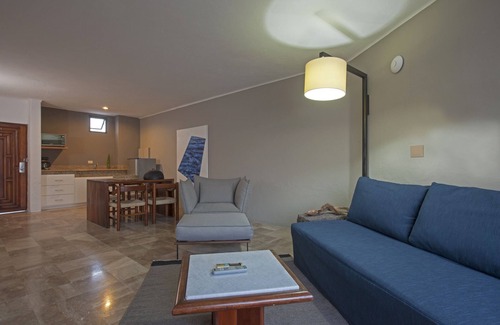 Zona Dorada Hotel | Gaviana Resort