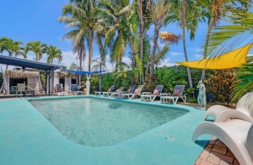 Coral Heights House | Gay Clothing Opt Studio in heated pool guesthouse