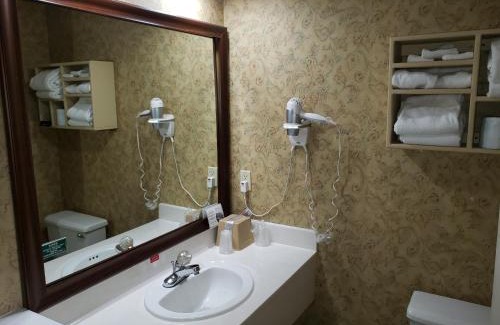 Branson Theater District Hotel | Gazebo Inn