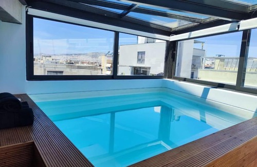 Athens City Centre Apartment | Gazi pool house