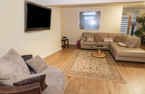 Benllech Cottage | Cabin ∙ 3 bedrooms ∙ 6 guests