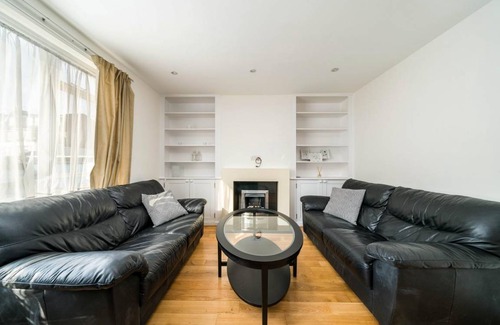 Northcote Apartment | 70 m² Apartment ∙ 2 bedrooms ∙ 4 guests