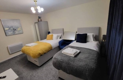 Sutton Coldfield Apartment | Comfortable serviced flat with parking & Wi-Fi