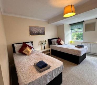Guildford Apartment | GBliss Spacious Apartment