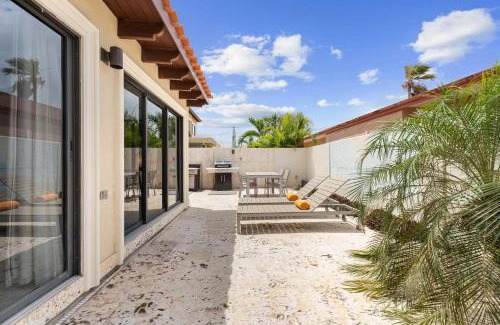 Gold Coast House | GC125B - Malmok Beach - 2BR condo perfect for families