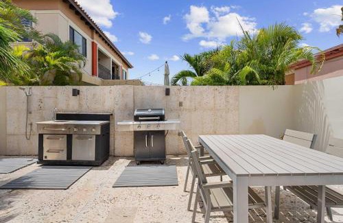 Gold Coast House | GC125B - Malmok Beach - 2BR condo perfect for families