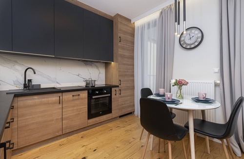 Wrzeszcz Apartment | Gdańsk Apartment Vespa by Renters