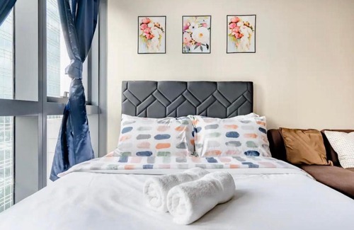 Bagumbayan Apartment | Gee’s Place Shabby Chic Unit with free Wifi