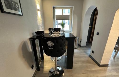 Nordliche Altstadt Apartment | Geheimtipp KÖNIGSSTUHL - Altstadt-Apartment nahe Warnowufer