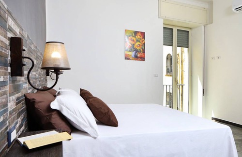 Quartieri Spagnoli Apartment | Gelso II Apartment by Wonderful Italy