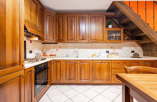 Stazzona Apartment | Gelsomino Stone, Lovely 2 Br House By Halldis