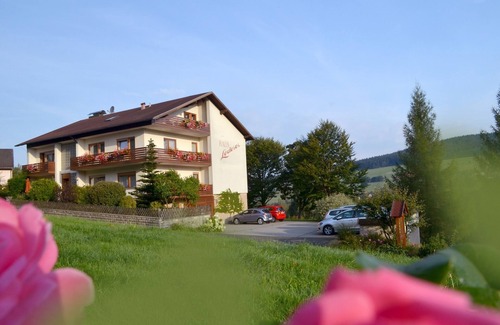 Bischofsgruen Apartment | Gemütliche Ferienwohnung (55qm) für 2-3 Gäste mit überdachtem Balkon