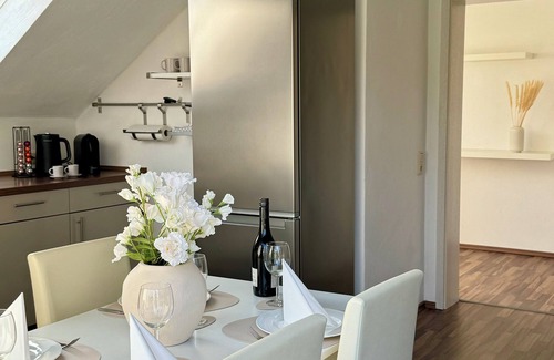 Nohfelden Apartment | Gemütliche Ferienwohnung in Unmittelbarer Seenähe