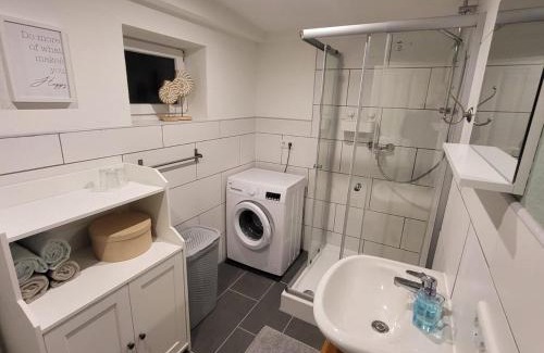 Ahrenshoft Apartment | Gemütliche Ferienwohnung unter Reet