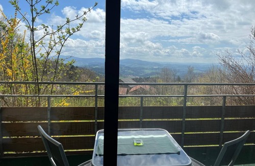 Geyersberg Apartment | Gemütliche Ferienwohnung mit Direktem Zugang zum Pool und Sauna