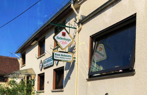 Scheidt Apartment | Gemütliche Ferienwohnung für bis zu 8 Personen - Urlaub am Lahnwanderweg