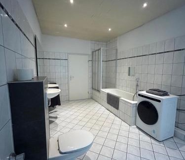 Barmen Apartment | Gemütliche Ferienwohnung - voll ausgestattet, zentral aber ruhig !