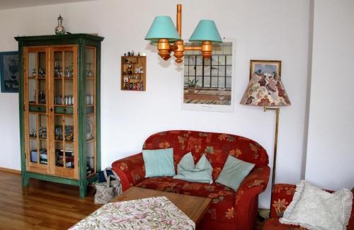 Burgberg Apartment | Gemütliche Ferienwohnung Krämer mit Bergblick